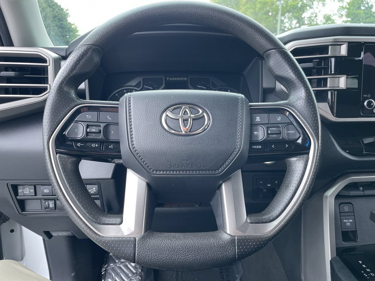 Used 2023 Toyota Tundra SR5 w/ SR5 Convenience Package AWD/4WD image 13