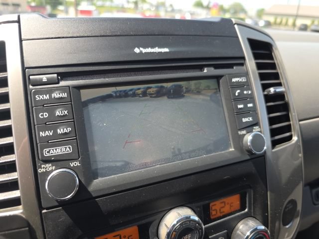Used 2015 Nissan Frontier SL w/ Moonroof Package AWD/4WD image 25