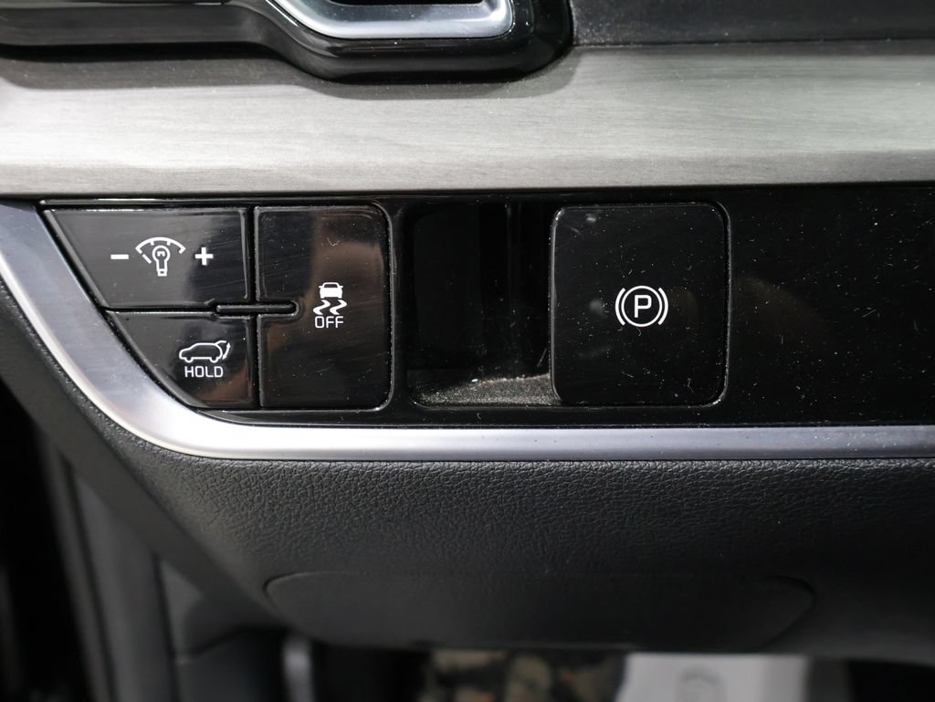 Used 2025 Kia Sportage X-Line w/ Premium Package AWD/4WD image 30