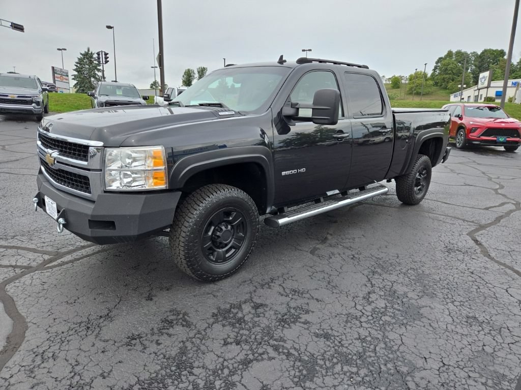 Used 2010 Chevrolet Silverado 2500 LTZ w/ Convenience Package AWD/4WD image 7
