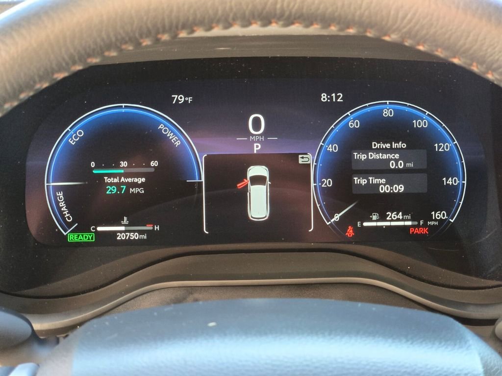 Used 2025 Toyota Sienna Limited image 28