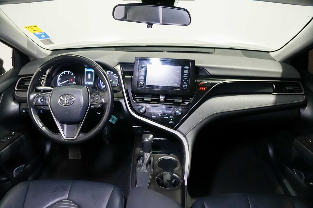 Used 2021 Toyota Camry SE FWD image 18