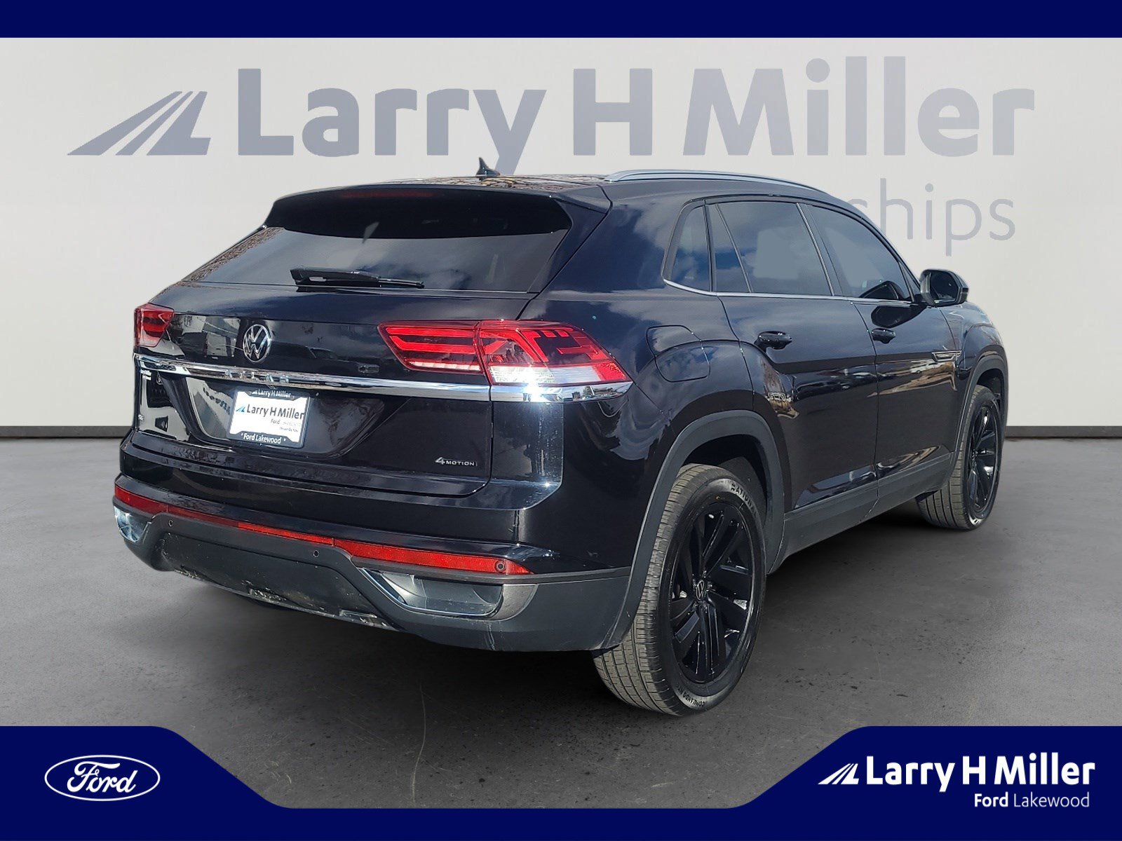 Used 2023 Volkswagen Atlas Cross Sport SE image 5