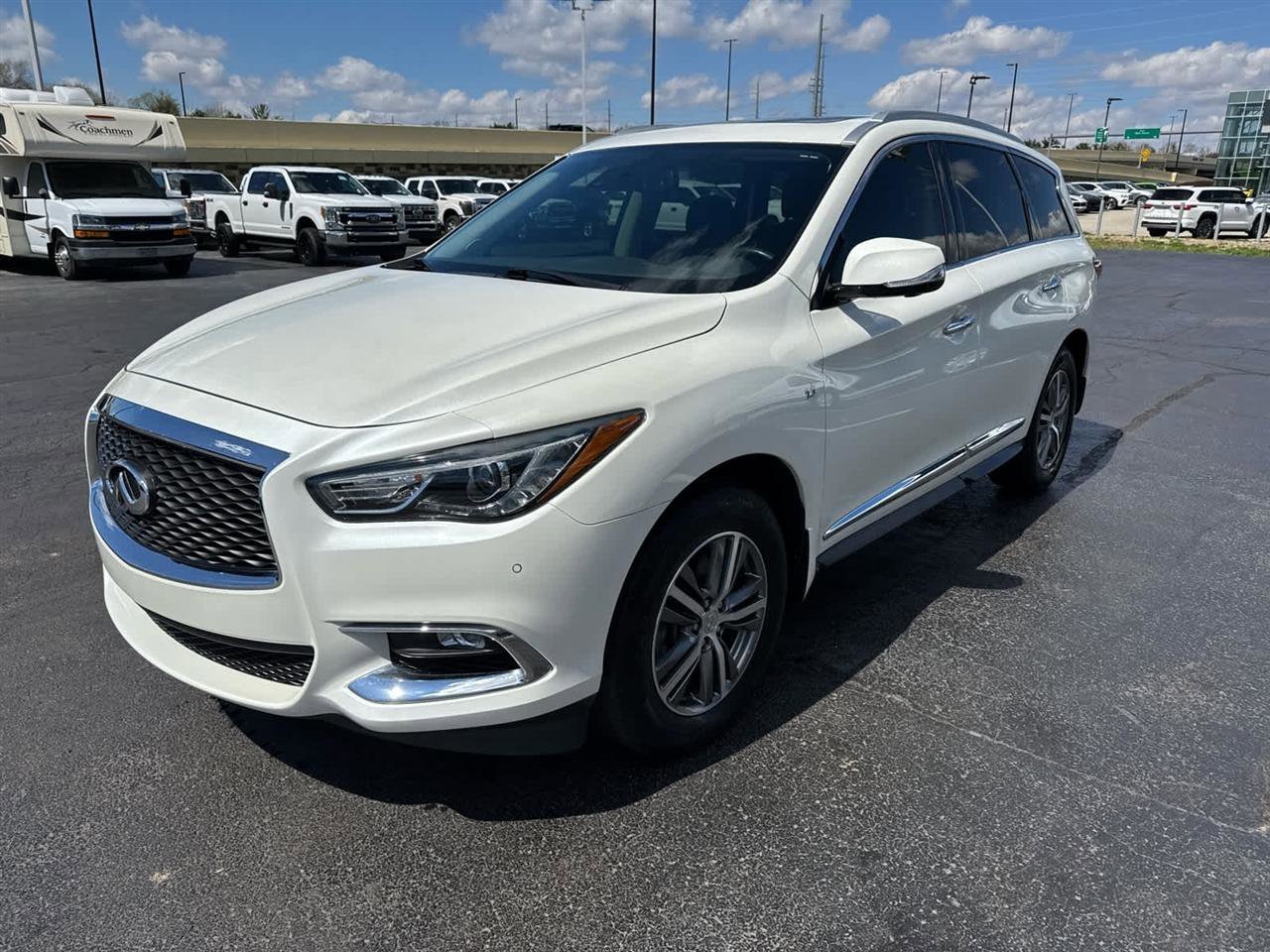 Used 2020 INFINITI QX60 Luxe w/ Essential Package image 4