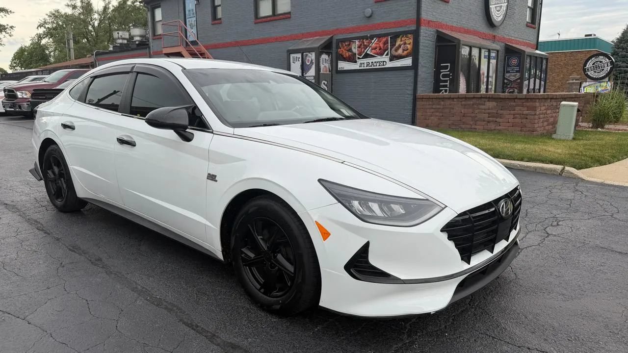 Used 2021 Hyundai Sonata SE FWD image 3