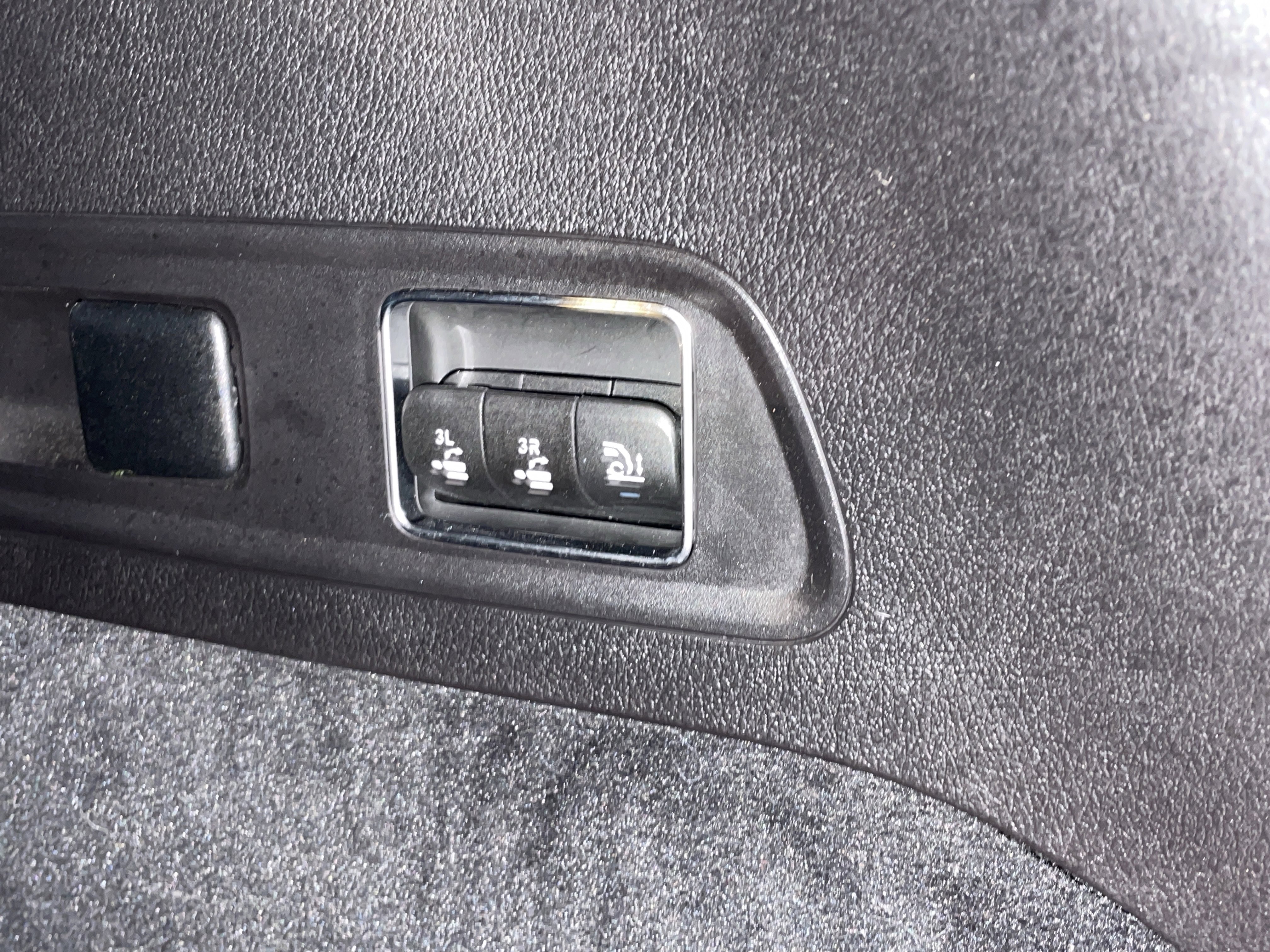 Certified 2024 Mercedes-Benz GLS 450 4MATIC image 12