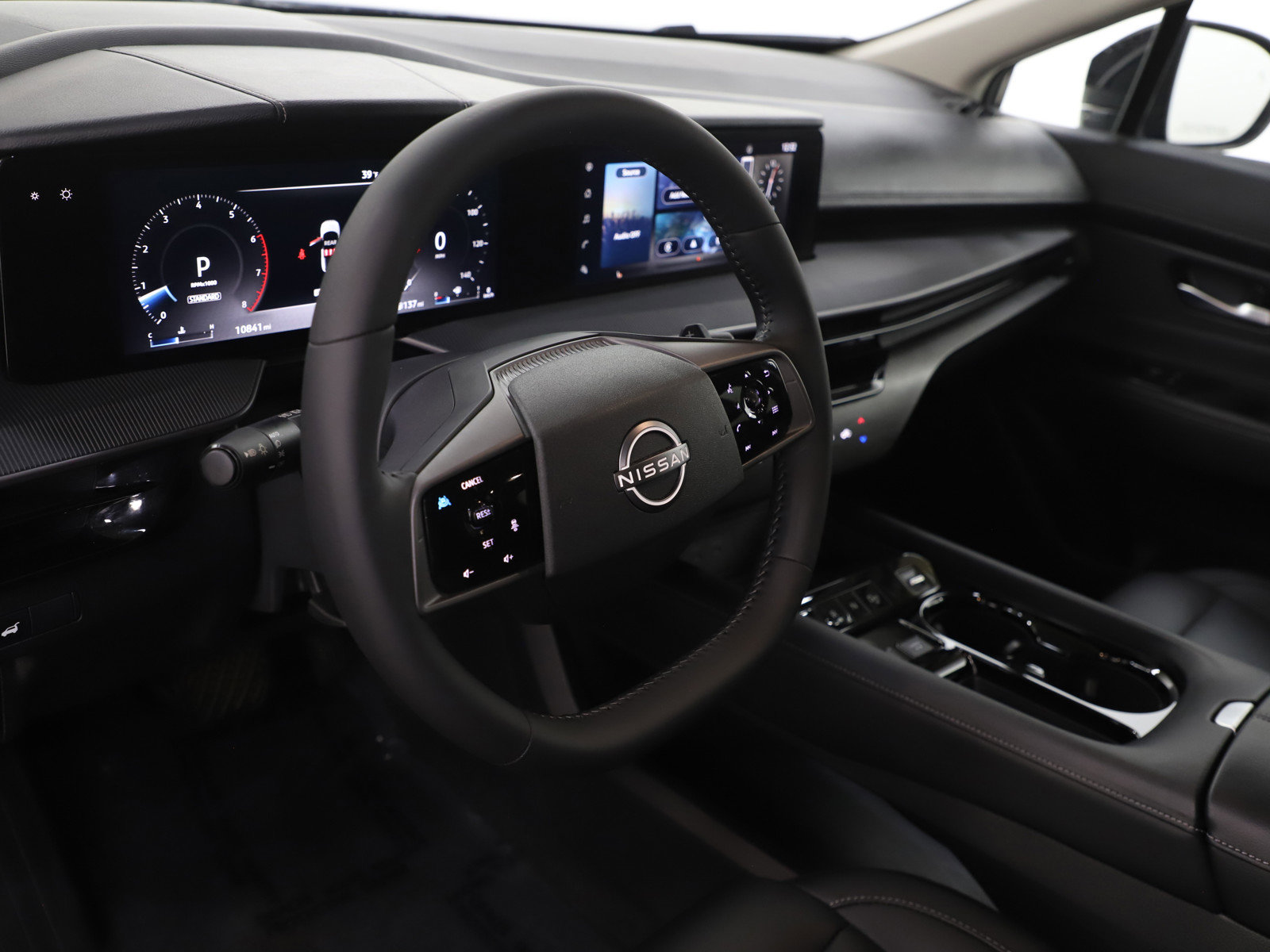 Used 2025 Nissan Murano SV image 21