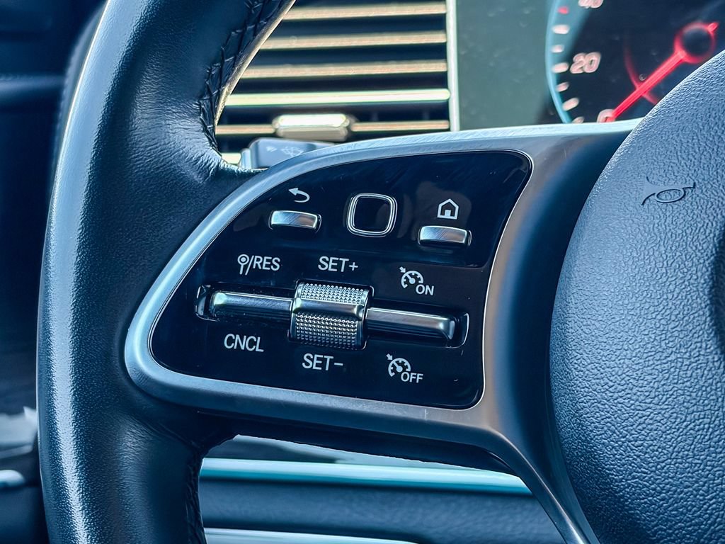 Used 2023 Mercedes-Benz GLS 450 4MATIC image 21