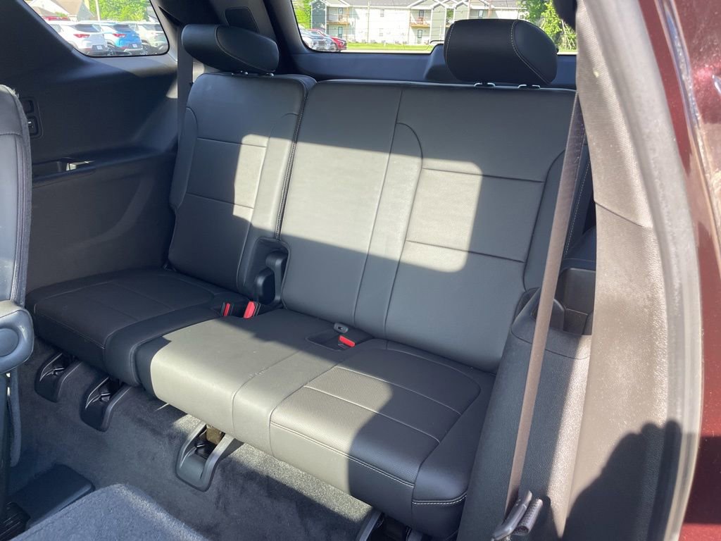 Used 2023 Chevrolet Traverse Premier AWD/4WD image 46