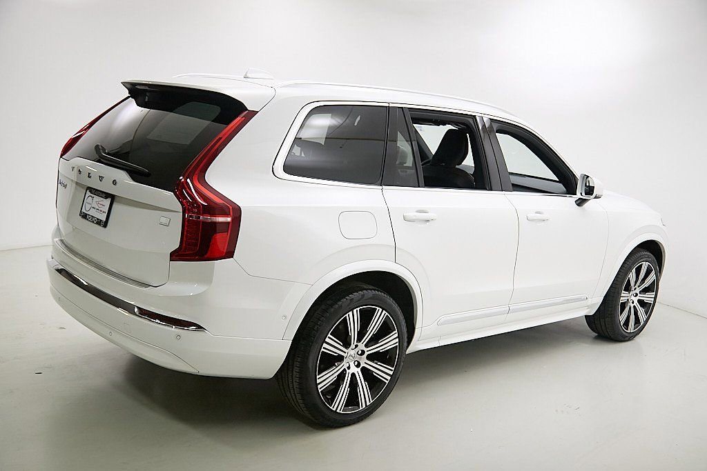 Certified 2024 Volvo XC90 T8 Ultimate w/ Protection Package image 9