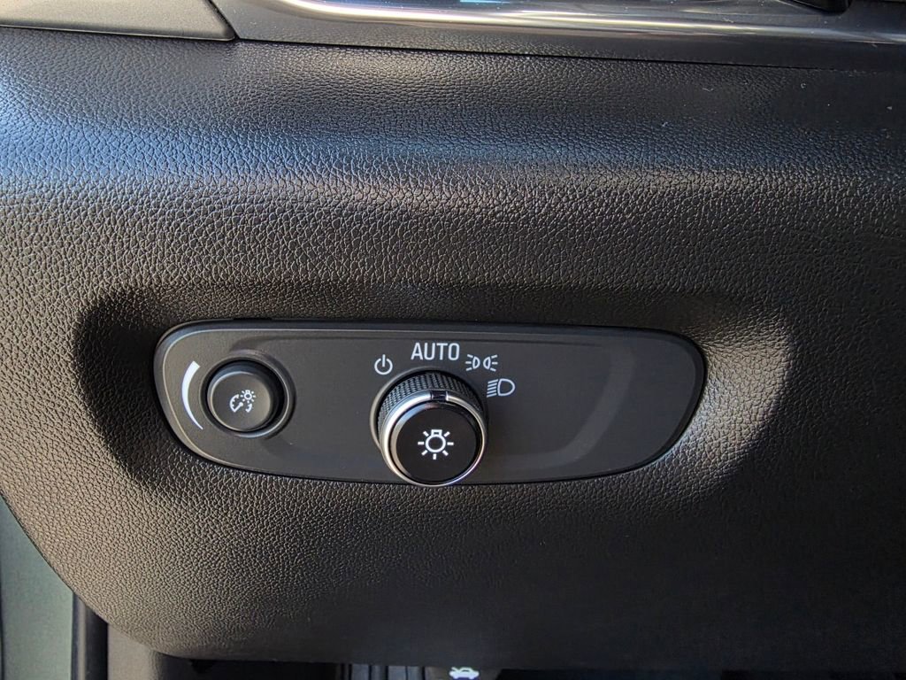 Used 2023 Chevrolet Traverse LT w/ LPO, Floor Liner Package image 13