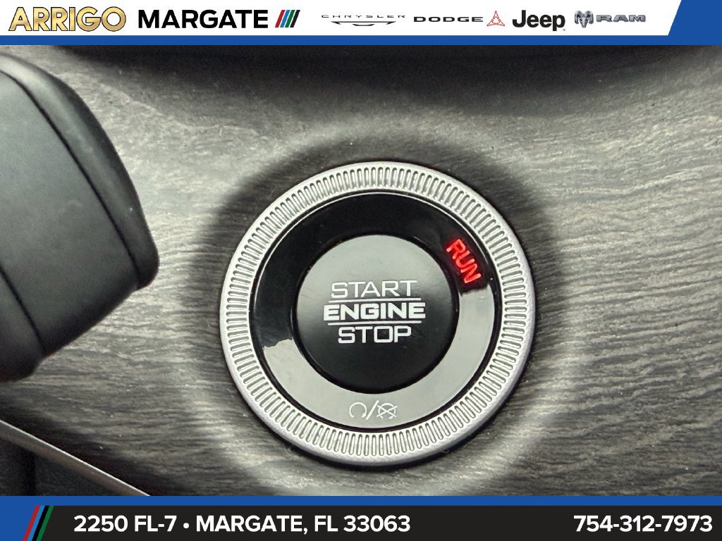 Certified 2025 Jeep Grand Cherokee Limited RWD image 27