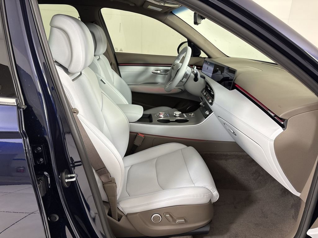 New 2026 Genesis GV70 2.5T Advanced AWD/4WD image 26