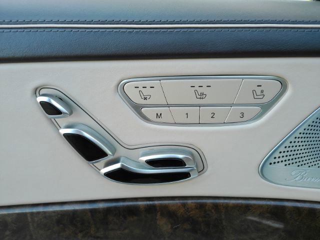 Used 2015 Mercedes-Benz S 63 AMG 4MATIC Sedan image 8
