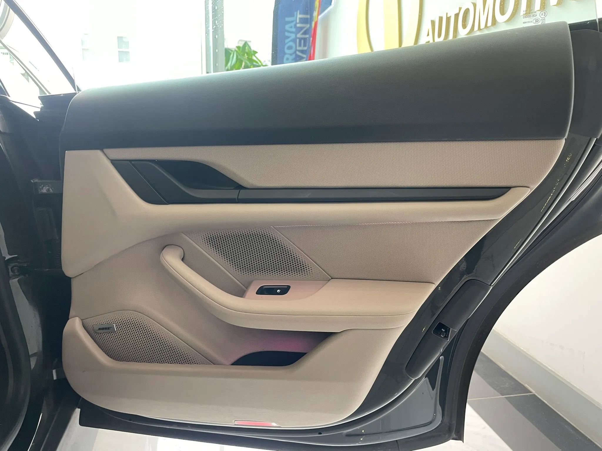 Used 2021 Porsche Taycan RWD image 21