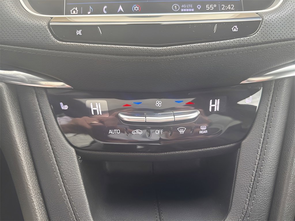 Used 2022 Cadillac XT5 Premium Luxury w/ Technology Package image 26