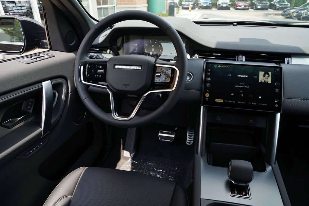 New 2026 Land Rover Discovery Sport Landmark AWD/4WD image 15