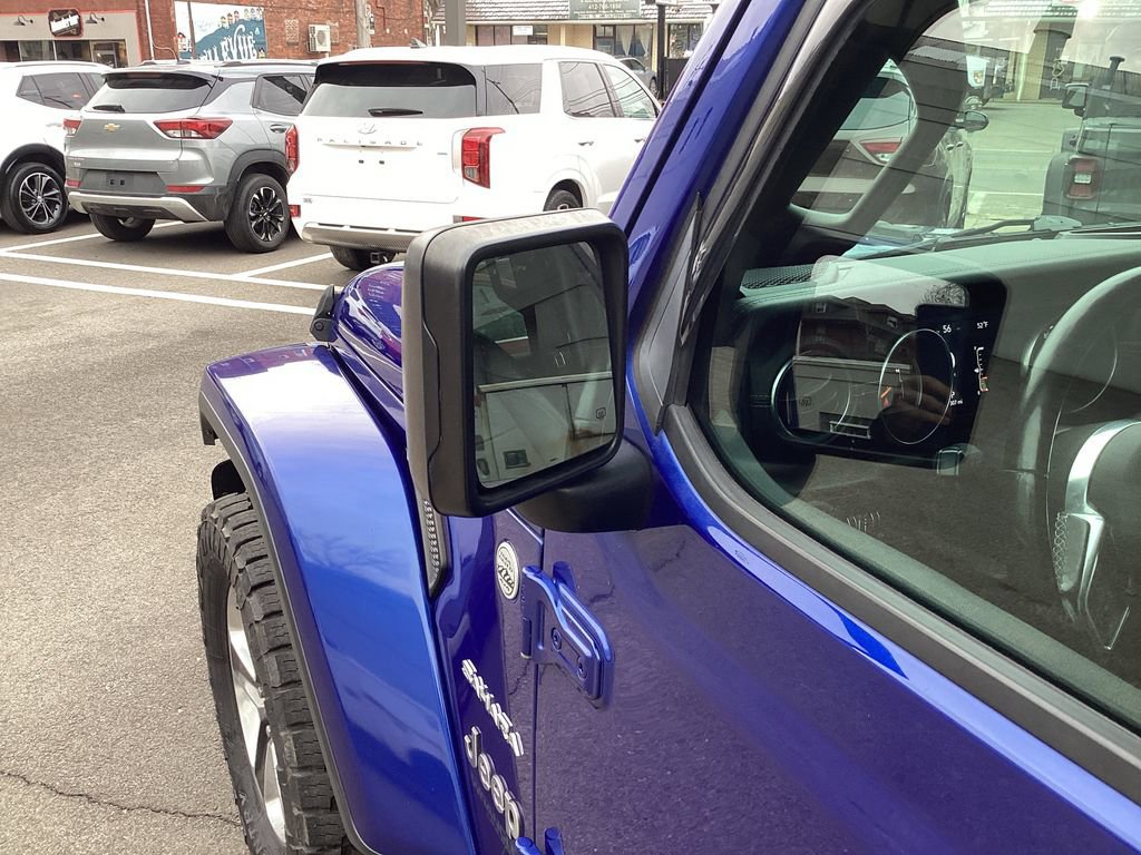 Used 2018 Jeep Wrangler Unlimited Sahara image 29