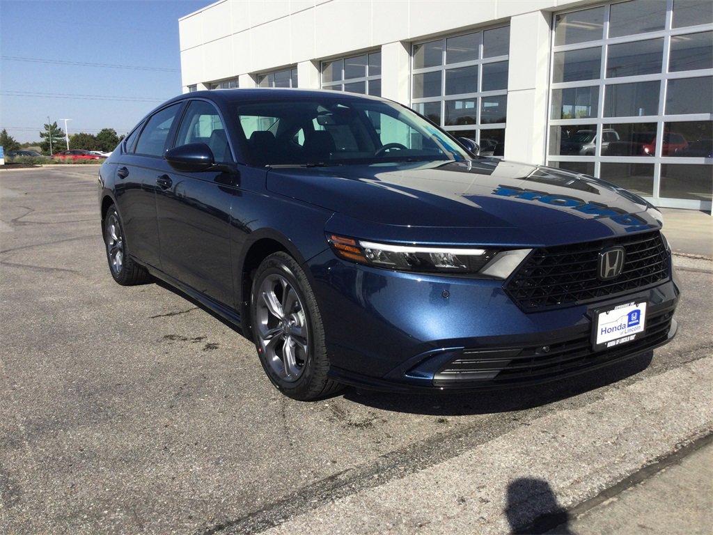 New 2025 Honda Accord EX-L image 3