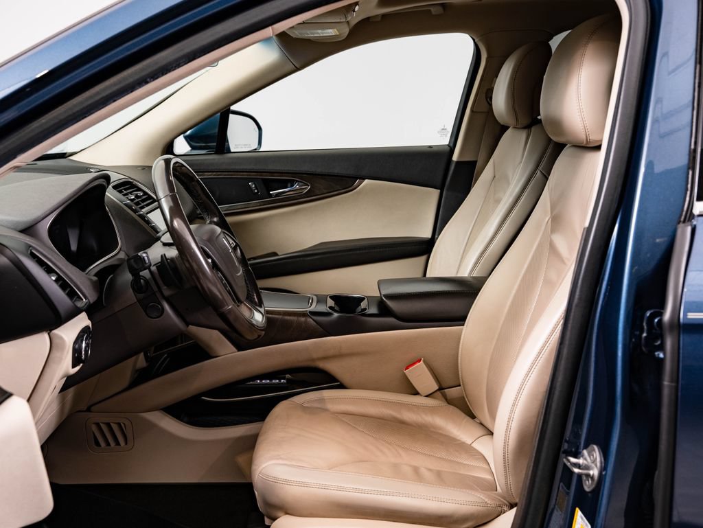 Used 2019 Lincoln Nautilus Select FWD image 24