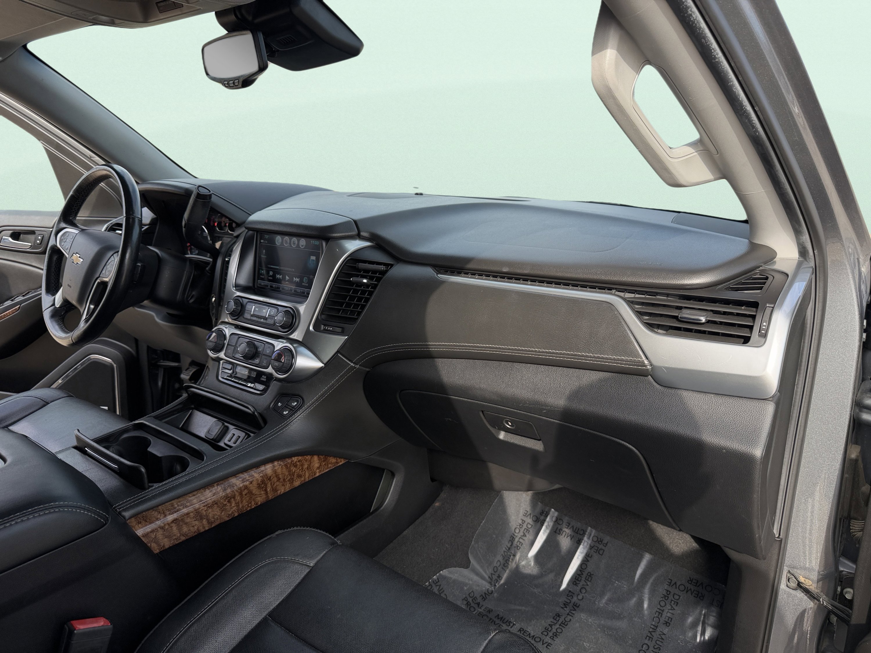 Used 2020 Chevrolet Suburban Premier image 46