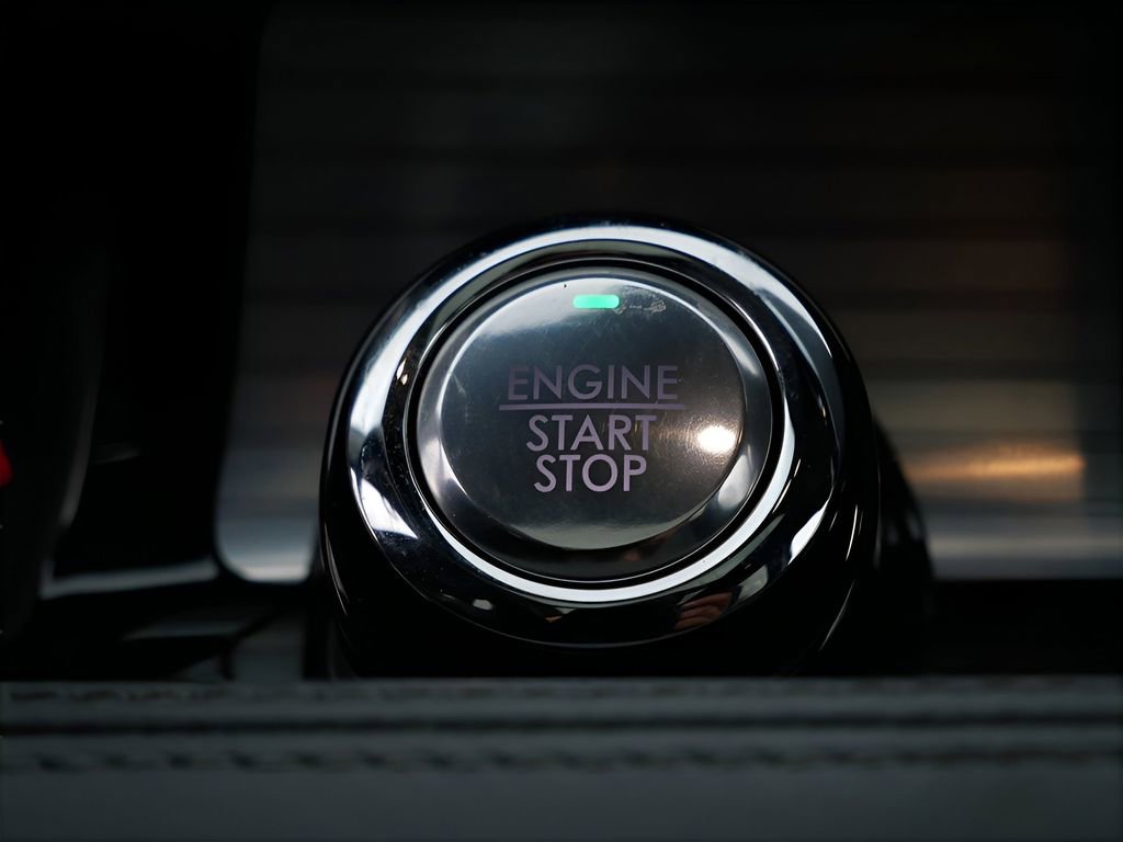 Used 2022 Lincoln Corsair Reserve w/ Sport Package image 24