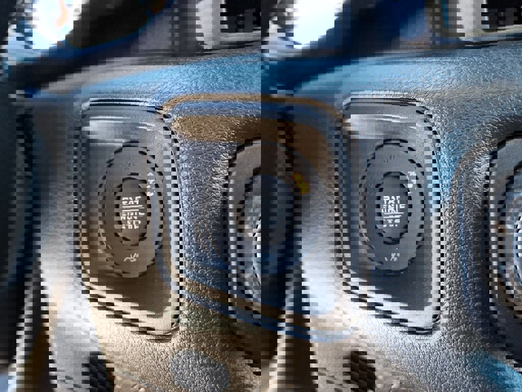 New 2026 Jeep Wrangler Unlimited Sport image 25