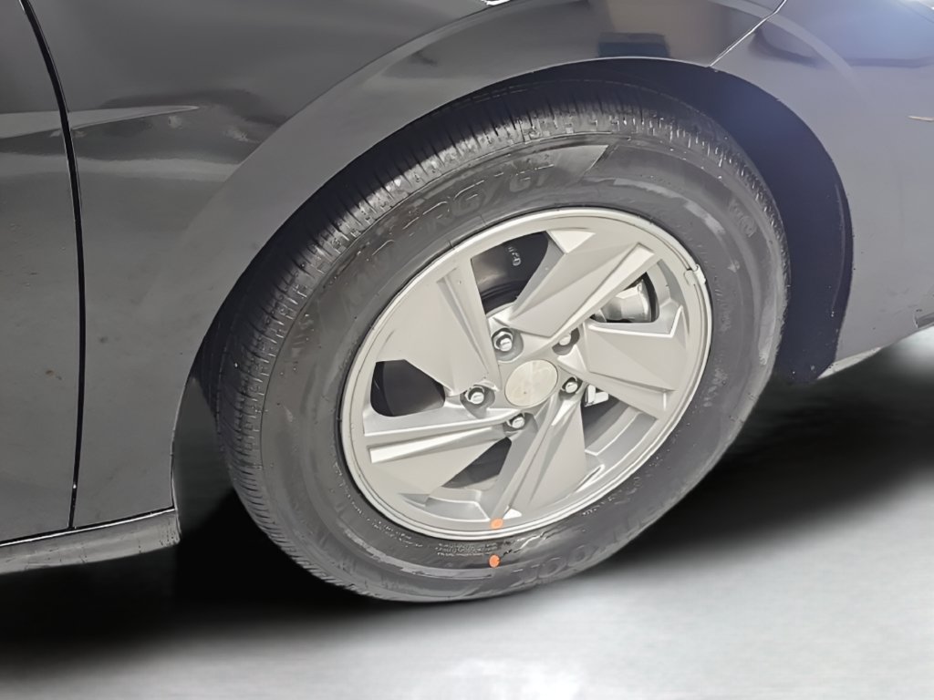 New 2026 Hyundai Elantra SE FWD image 41