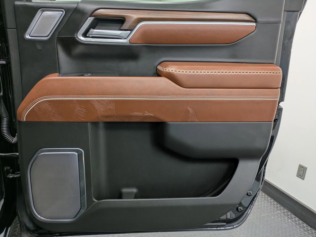 Used 2025 GMC Sierra 1500 Denali Ultimate image 25