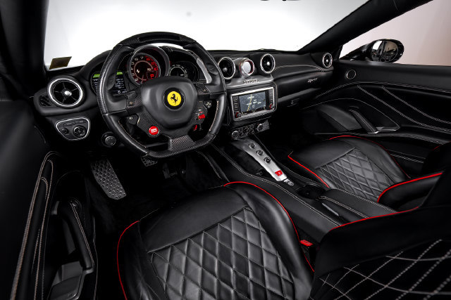Used 2015 Ferrari California T RWD image 31