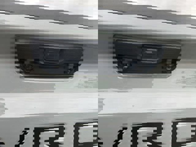 Used 2024 Chevrolet Silverado 1500 ZR2 w/ Technology Package AWD/4WD image 9