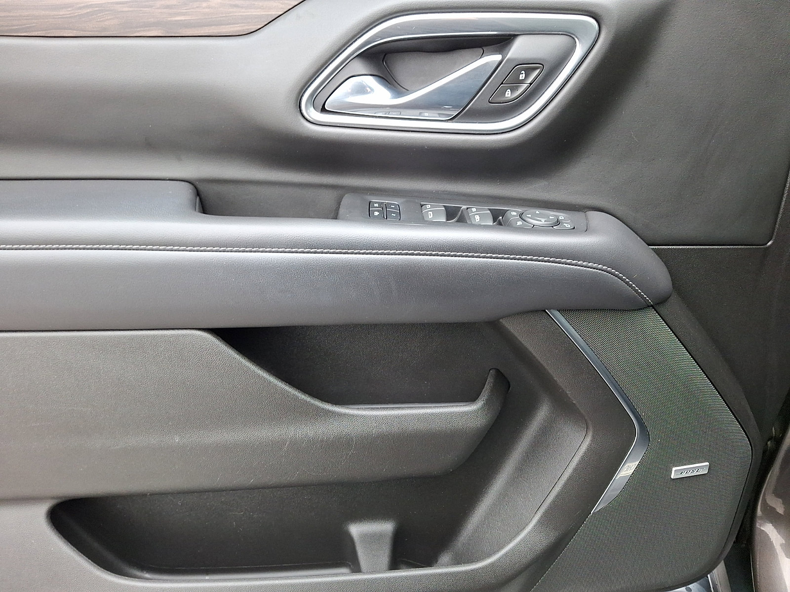 Used 2021 Chevrolet Tahoe Z71 w/ Z71 Signature Package image 14