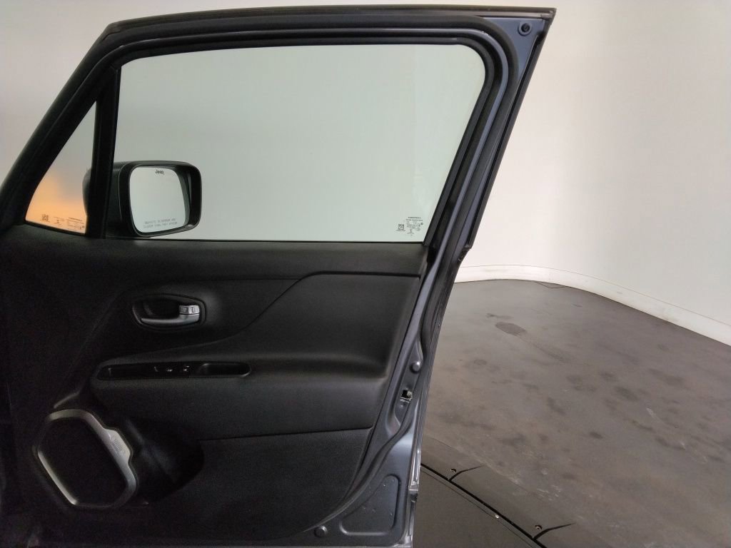 Used 2020 Jeep Renegade Limited w/ Safety and Security Group AWD/4WD image 42
