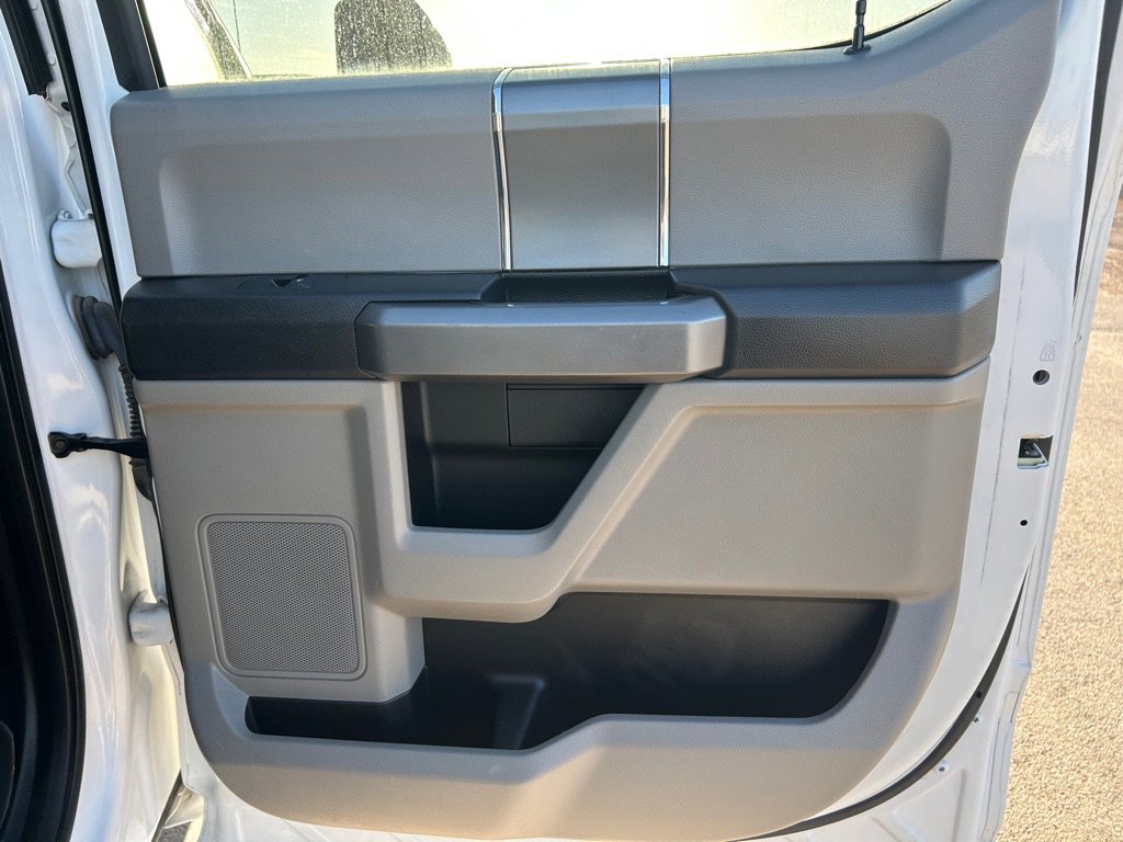 Used 2018 Ford F250 XLT w/ XLT Premium Package image 14