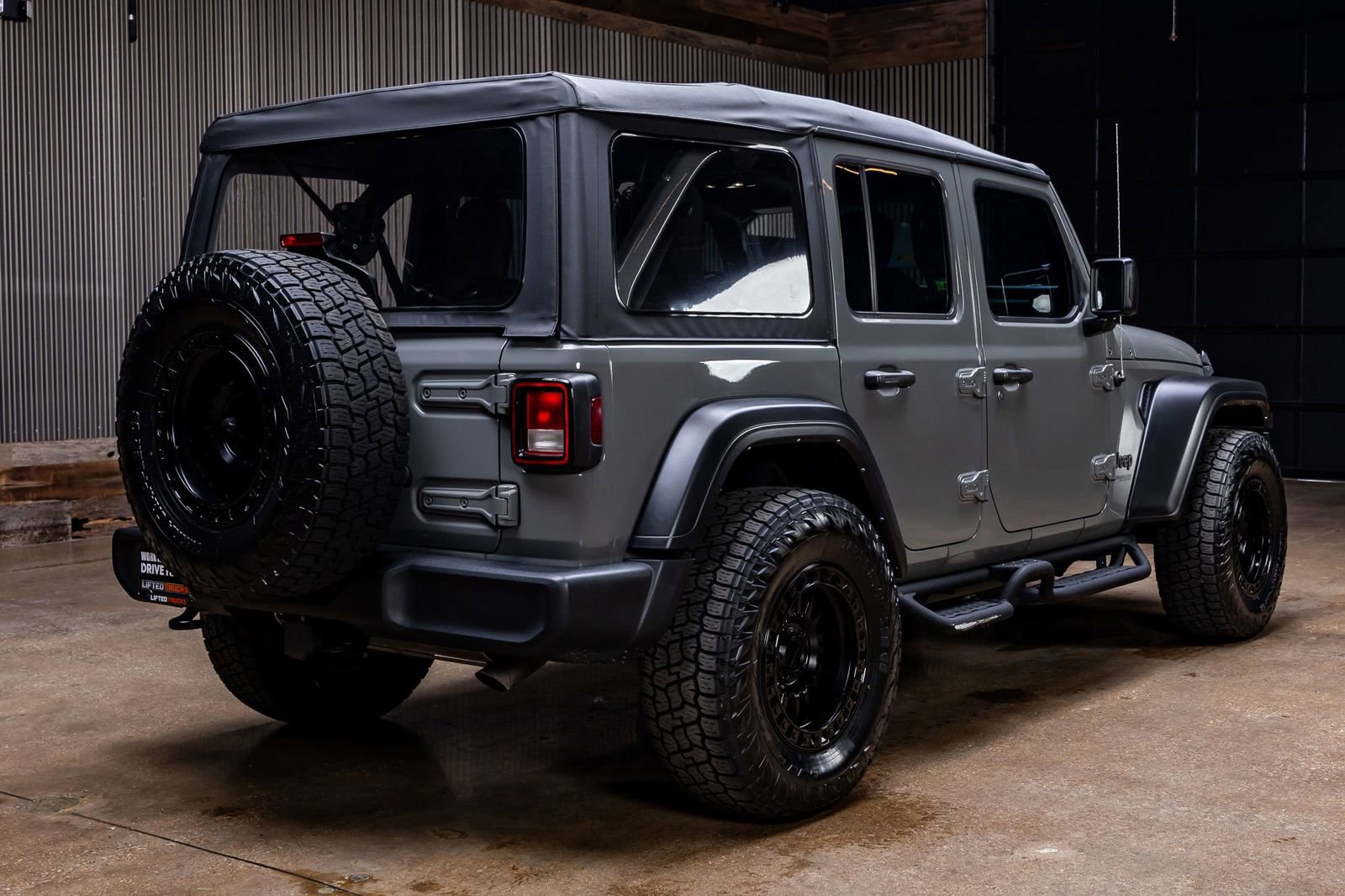 Used 2022 Jeep Wrangler Unlimited Sport AWD/4WD image 10