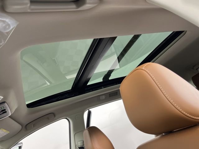 New 2026 Nissan Pathfinder Platinum AWD/4WD image 35