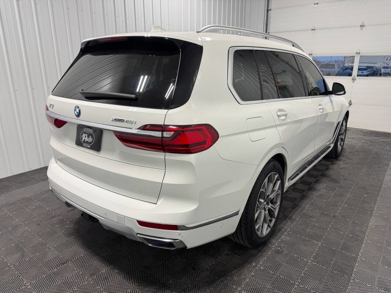 Used 2021 BMW X7 xDrive40i w/ Premium Package image 3