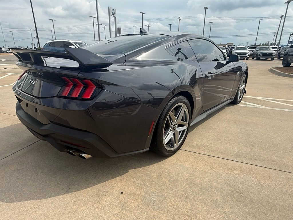 Used 2024 Ford Mustang GT Premium image 4