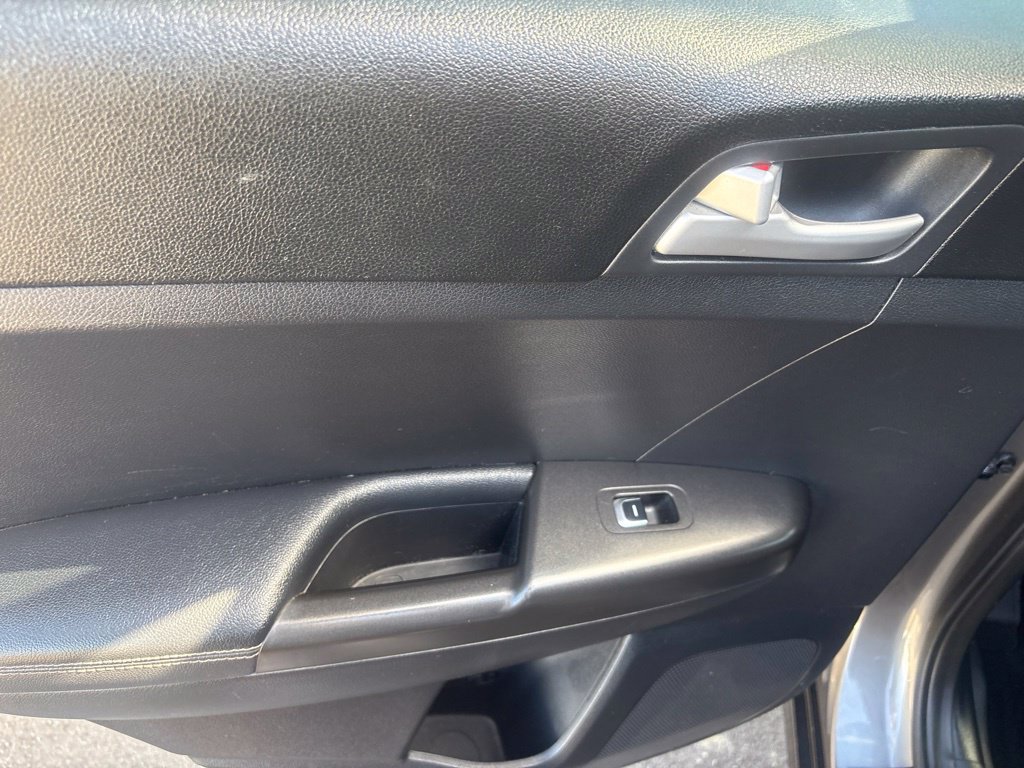 Used 2017 Kia Sportage LX FWD image 29