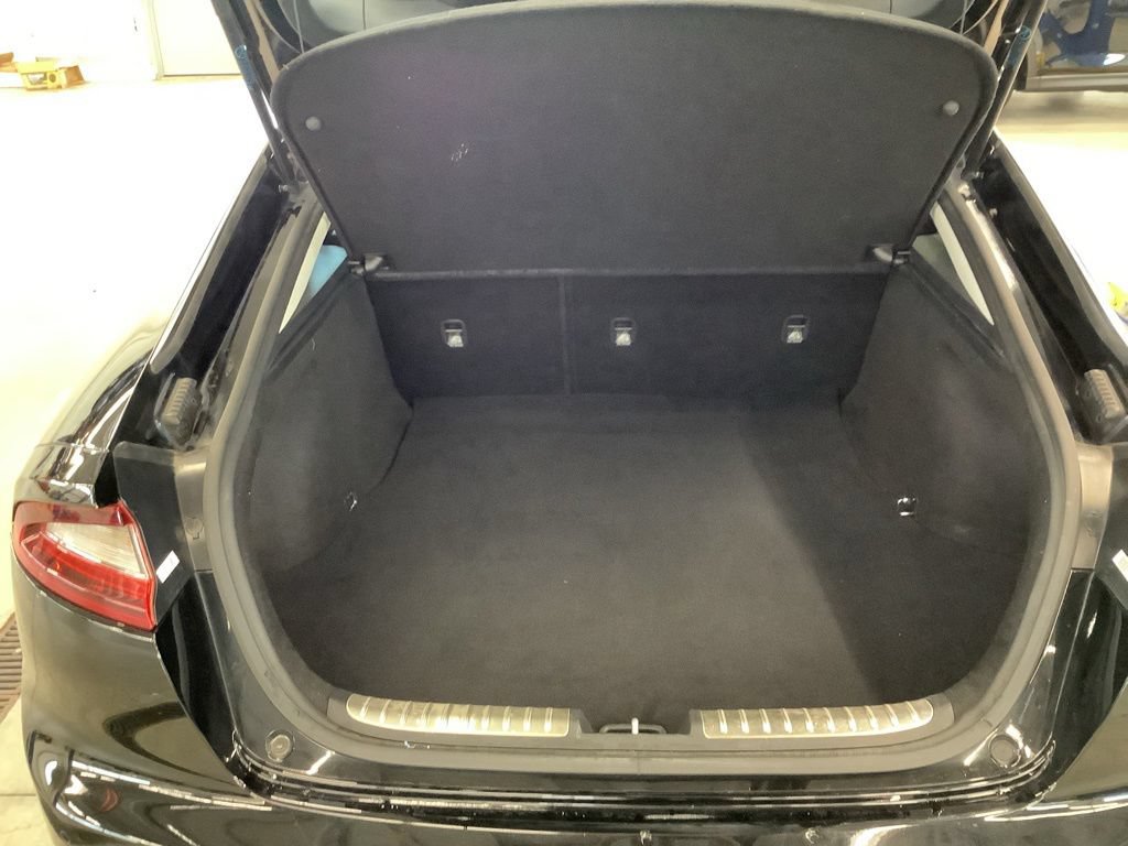 Used 2019 Kia Stinger AWD/4WD image 16
