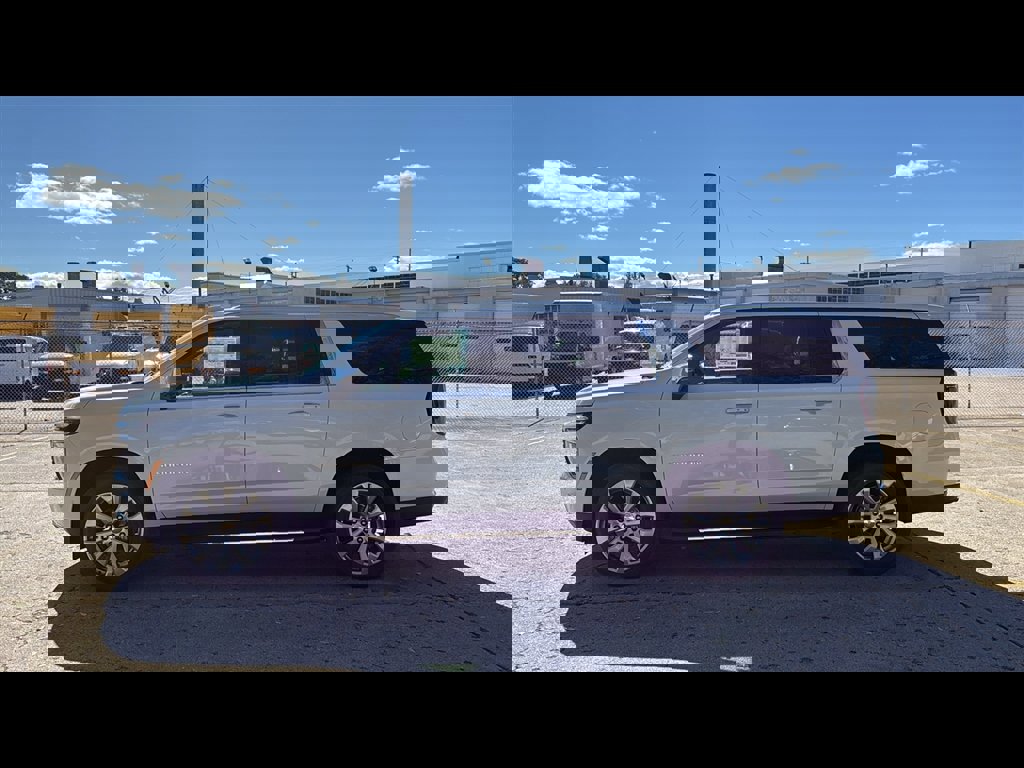 New 2026 Chevrolet Suburban Premier w/ Sun And Tow Package image 3