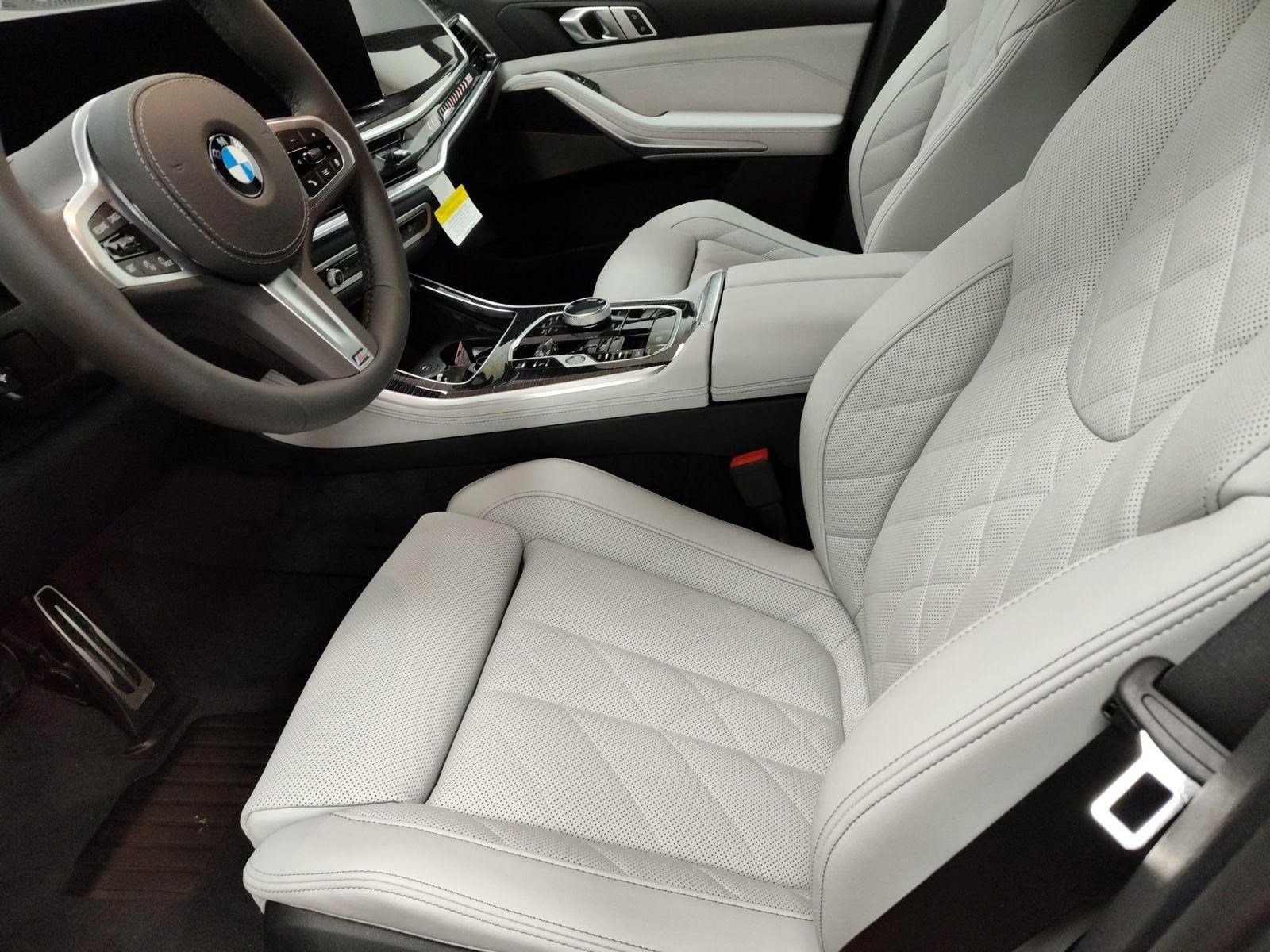 Used 2026 BMW X5 xDrive40i w/ Executive Package image 21