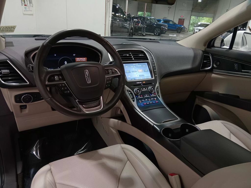 Used 2019 Lincoln Nautilus Reserve AWD/4WD image 15