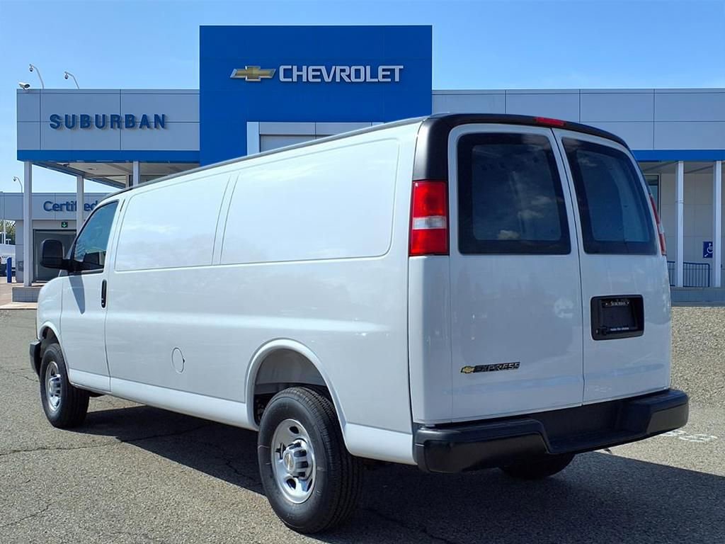New 2026 Chevrolet Express 2500 Extended w/ Driver Convenience Package image 6