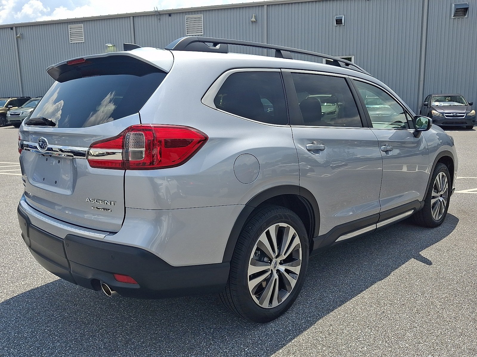 Used 2022 Subaru Ascent Limited w/ Technology Package AWD/4WD video 4