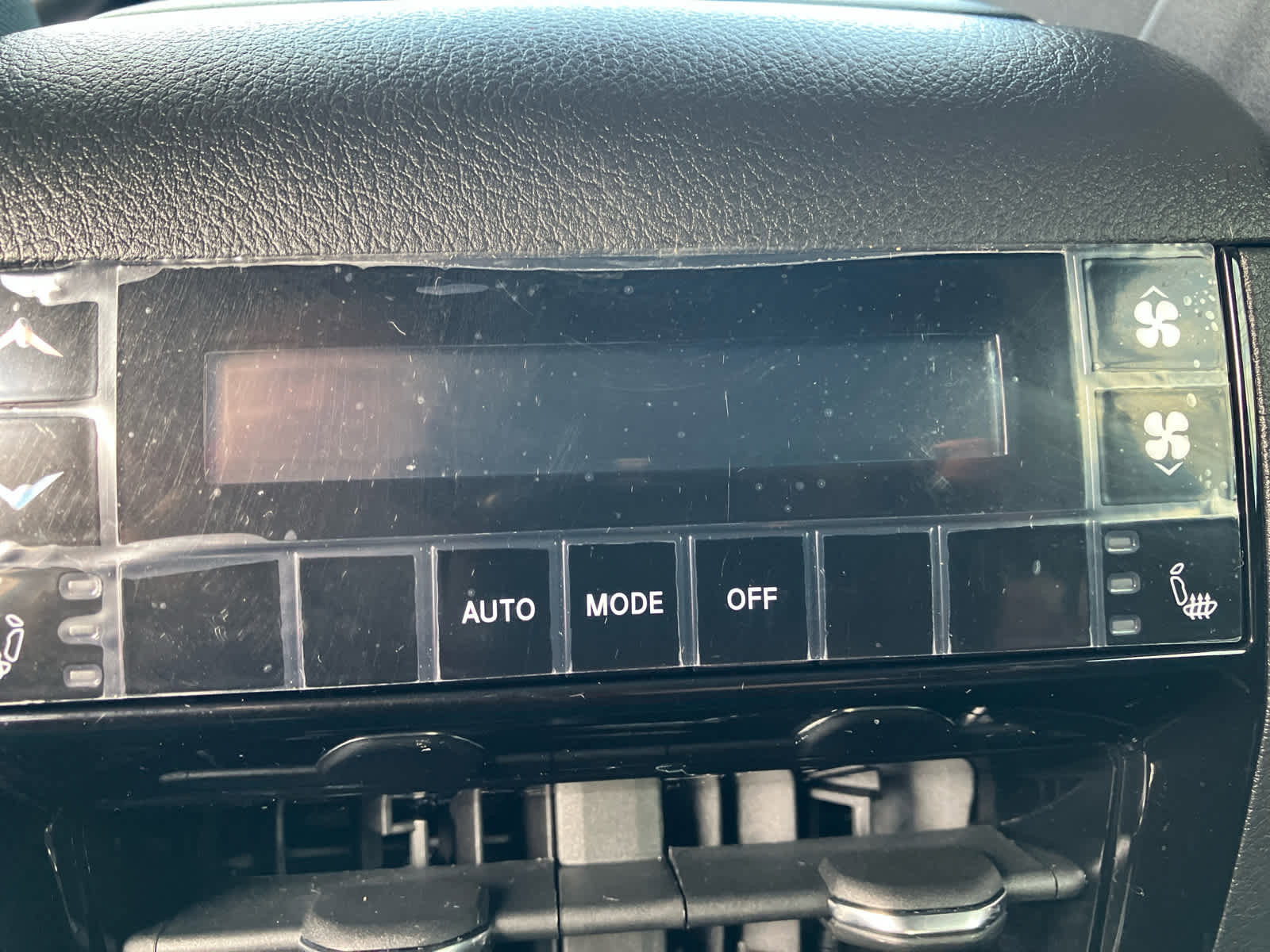 Used 2025 Jeep Grand Cherokee L Limited w/ Luxury Tech Group II image 40