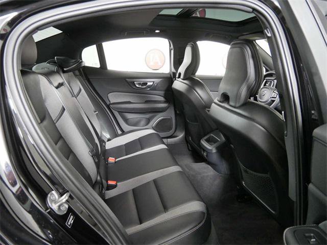 Used 2024 Volvo S60 B5 Plus image 11