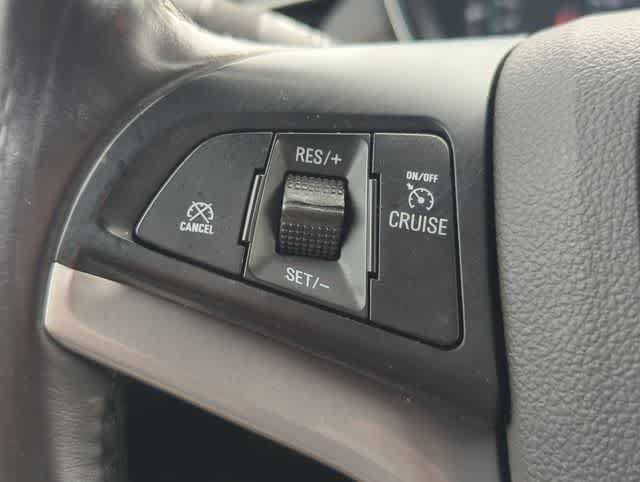 Used 2019 Chevrolet Trax LT w/ LT Convenience Package AWD/4WD image 23