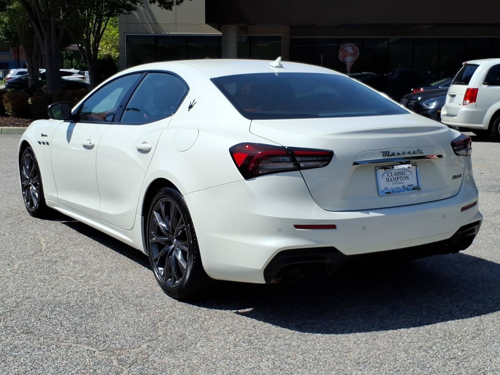 Used 2022 Maserati Ghibli Modena RWD image 10