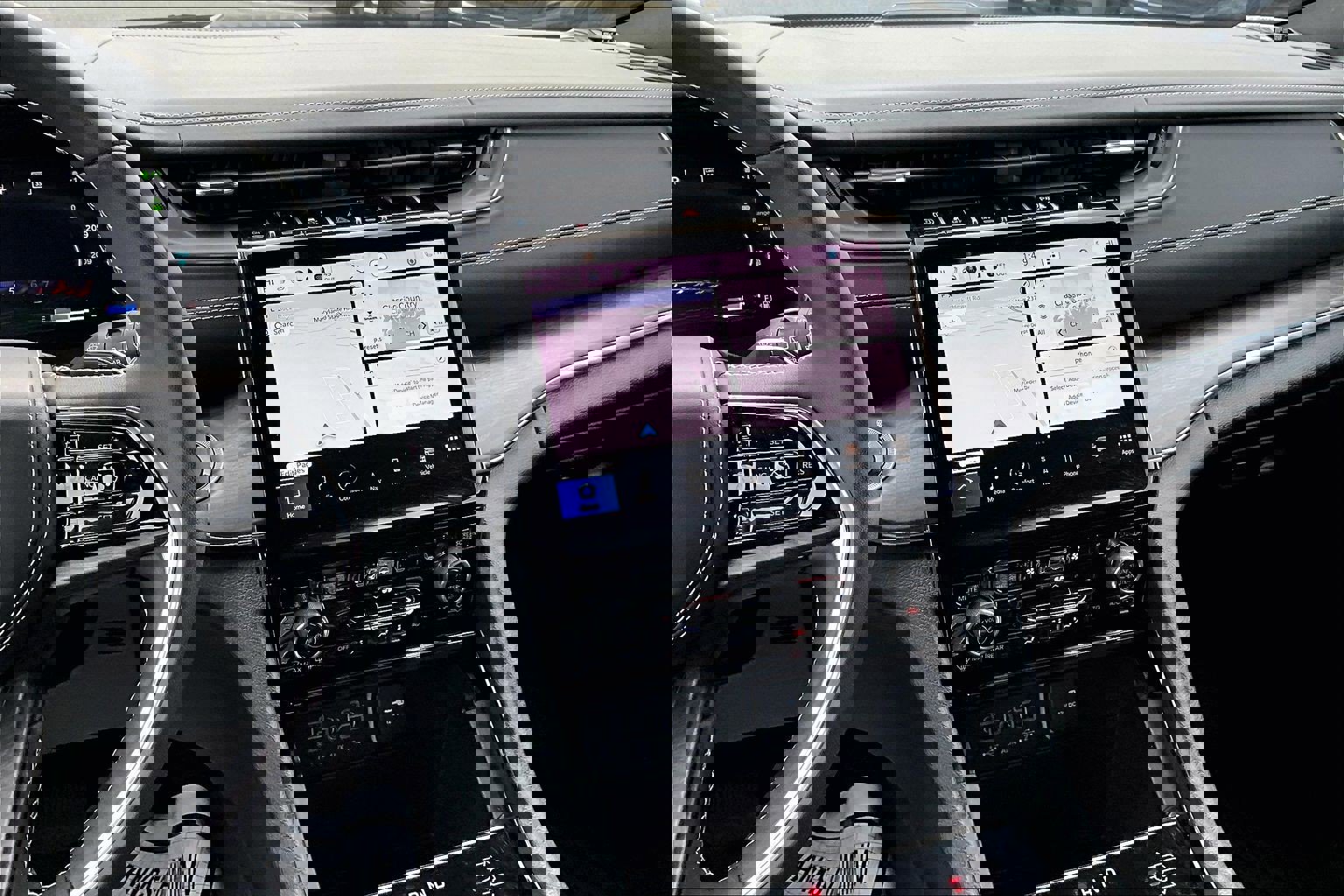 Used 2023 Jeep Grand Cherokee Overland image 6